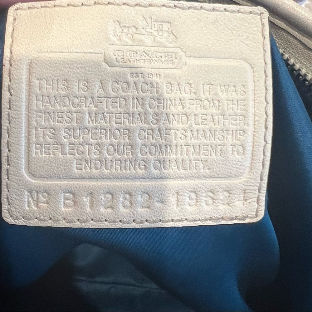 Coach 19624 Madison Tossed Laser Lindsey Satchel - Picture 3 of 12